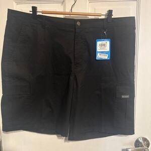 Columbia Men’s Cargo Shorts - size 40